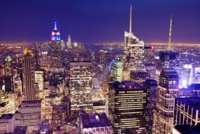 Фотообои Фиолетовые небоскребы Нью-Йорка
